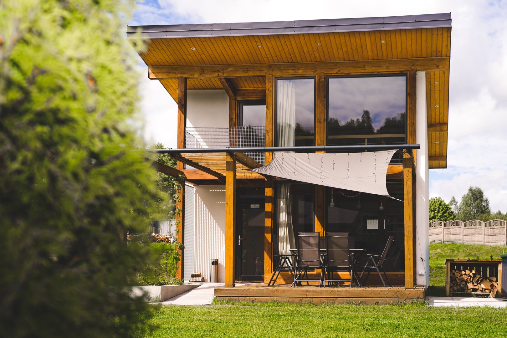 De Lux Wood De Lux Wood